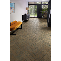 CHENE 14MM ENGINEERED HERRINGBONE HANDSCRAPED BRUSHED DISTRESSED BROWN OIL Image